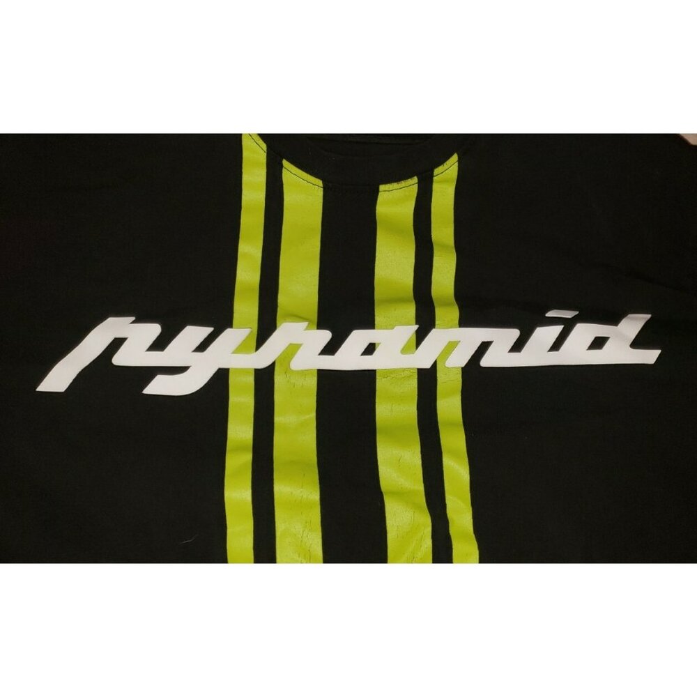 BLACK PYRAMID short sleeve shirt SMALL                                       B7